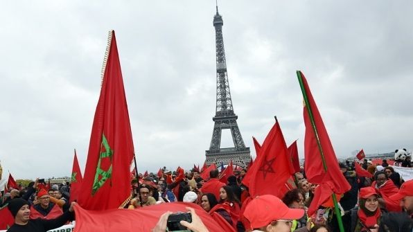 العلم المغربي في باريس